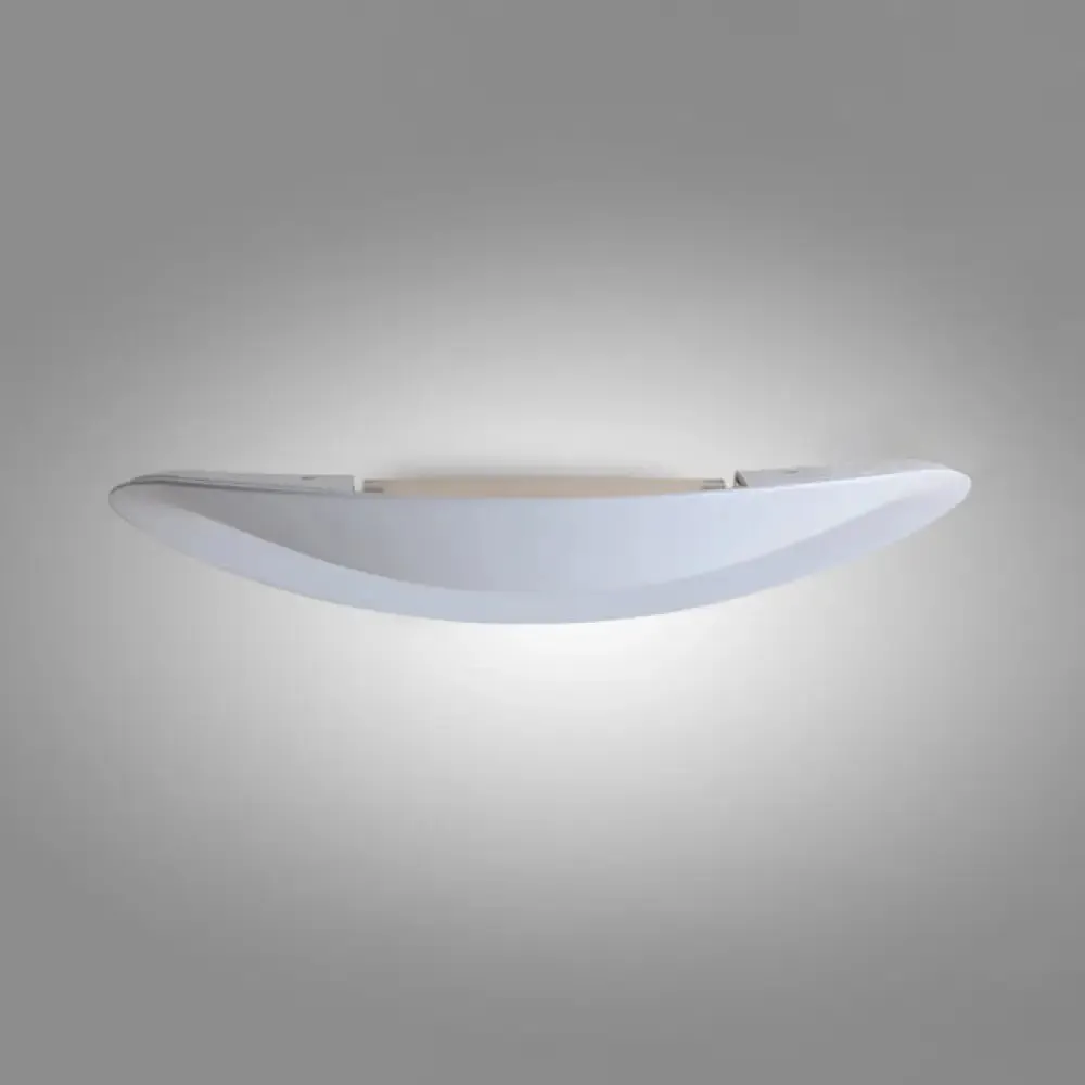 Modern Black/White Curved Shade LED Wall Sconce - Stylish Aluminum Lamp for Bedroom